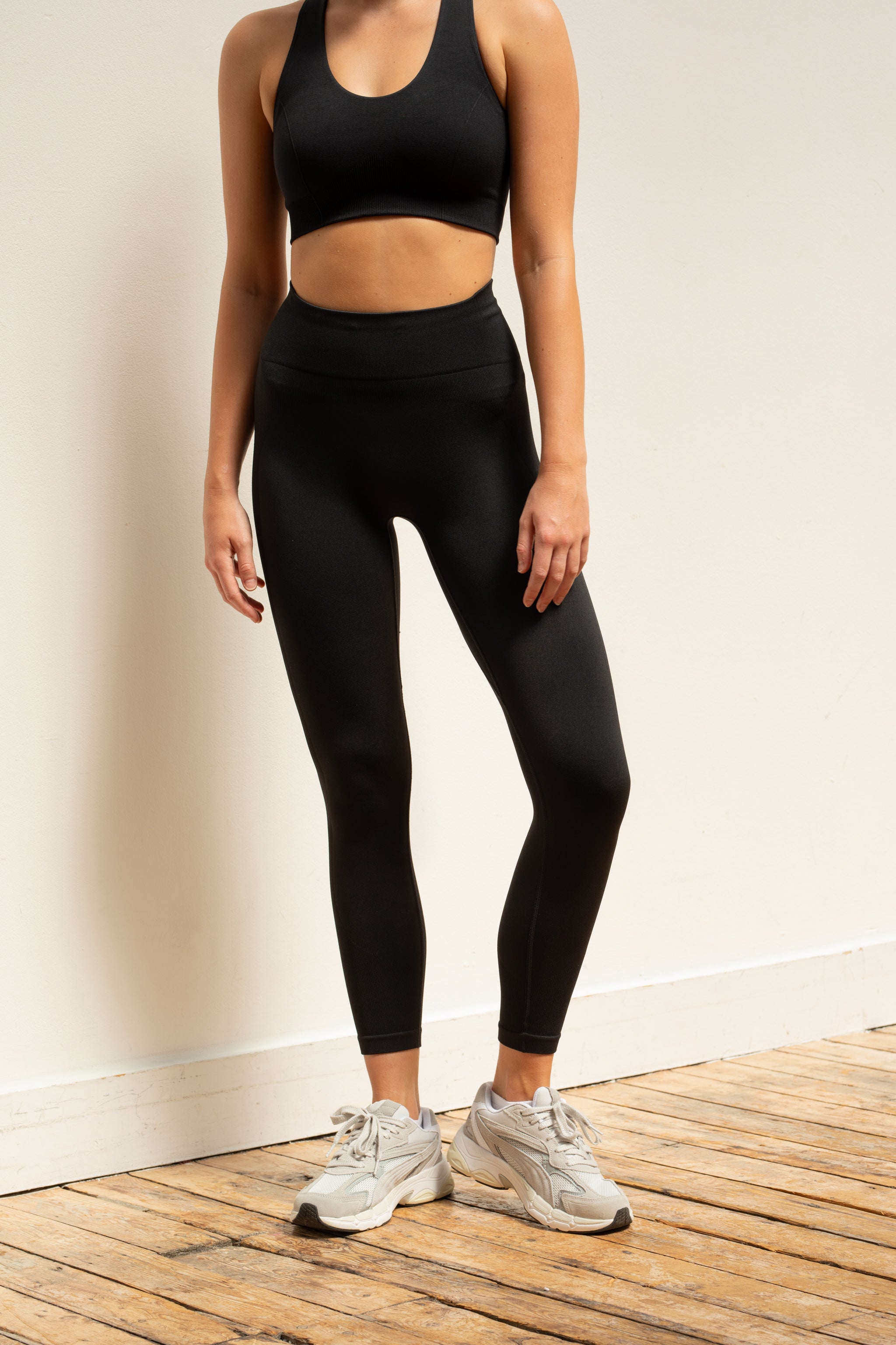 Michelina v-waist legging; Eco-friendly Recycled material; Sustainable;  Ethical; Snatched